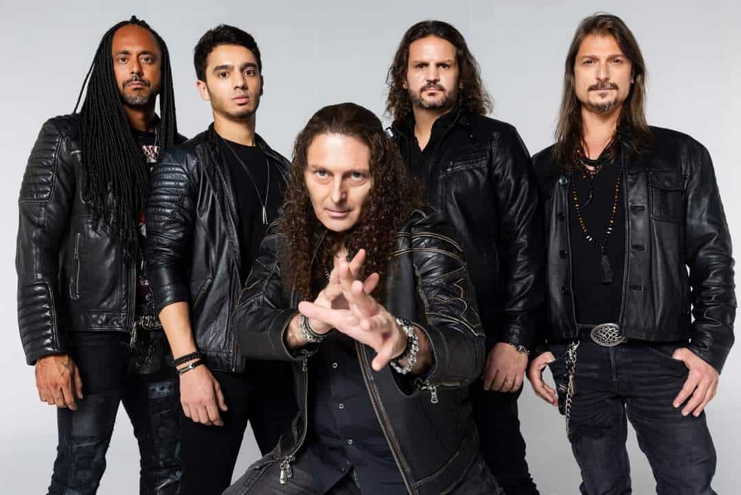 Read more about the article ANGRA announces departure of singer Fabio Lione