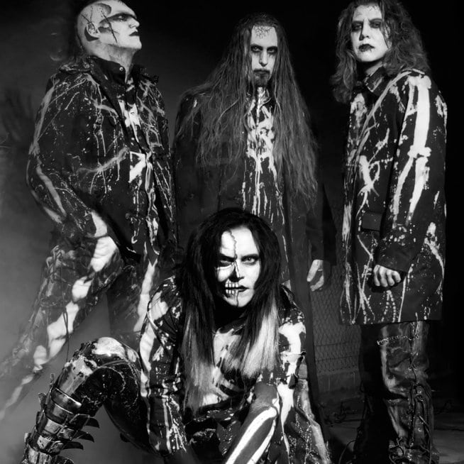 You are currently viewing LIZZY BORDEN – “Death of Me” new single(video)