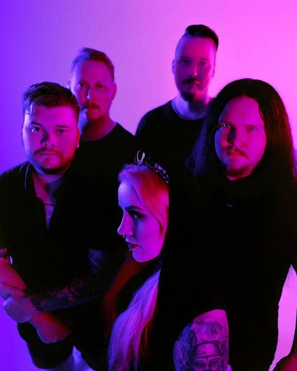 Read more about the article Crest – το πολλά υποσχόμενο σύγχρονο metalcore συγκρότημα κυκλοφορεί ένα νέο single “Onyx” μαζί με…