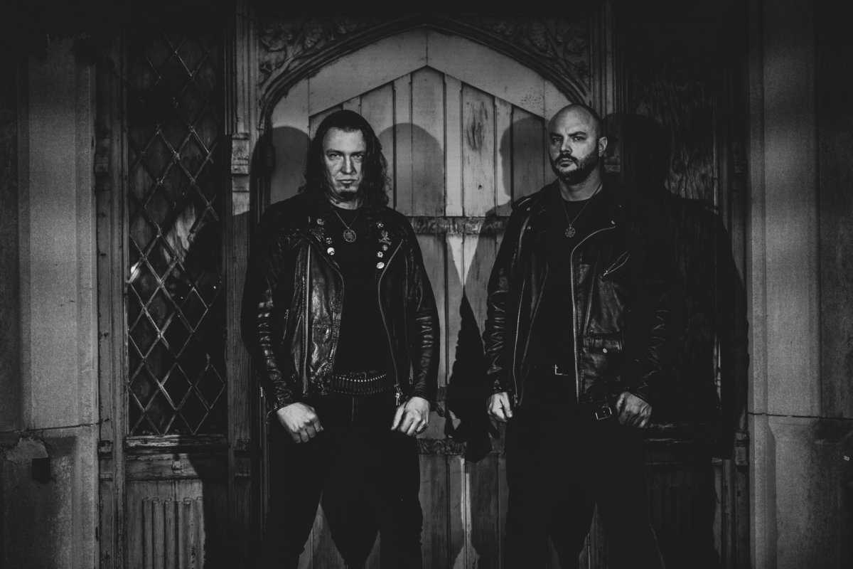 Read more about the article Οι OSSILEGIUM κάνουν πρεμιέρα νέου single στο NoCleanSinging.com