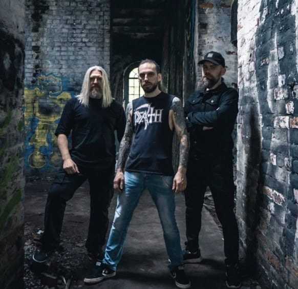 Read more about the article Οι Melodic Death Metallers AZIMUT19 κυκλοφορούν το music video του “Chasing Money”