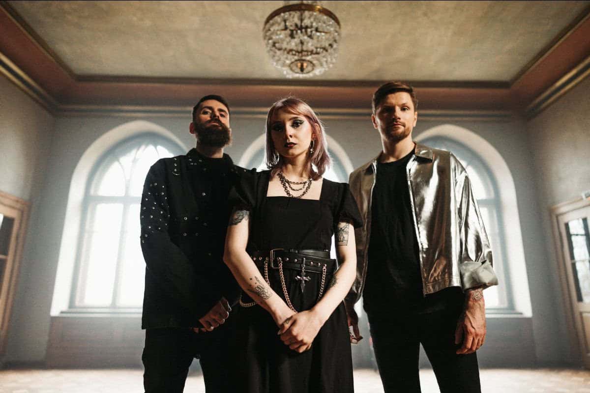 Read more about the article Οι Future Palace κυκλοφορούν το νέο single “The Echoes of Disparity”
