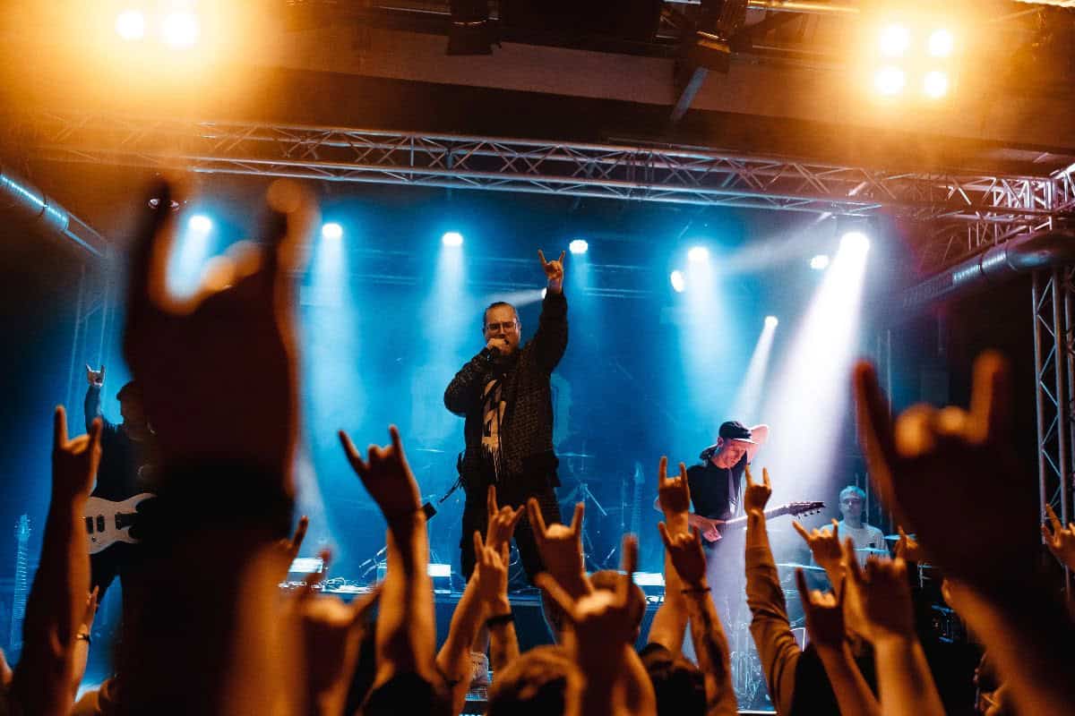 Read more about the article Οι Awake The Dreamer κυκλοφορούν βίντεο για το νέο single «Violence»