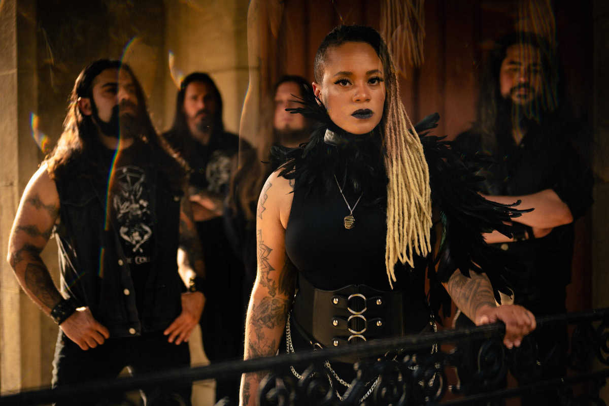 Read more about the article Οι OCEANS OF SLUMBER κυκλοφορούν τη διασκευή του «Wicked Game»