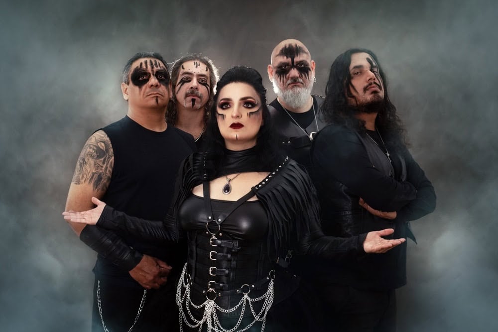 Read more about the article Οι symphonic metallers Revengin υπογράφουν με την Wormholedeath και κυκλοφορούν το single “Circle of Mistakes”