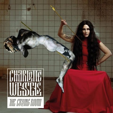 Read more about the article Η CHARLOTTE WESSELS κυκλοφορεί το συναισθηματικό νέο single “The Crying Room”!