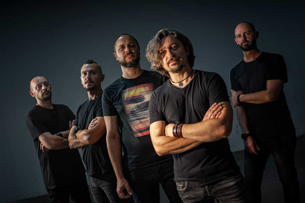 Read more about the article Οι KINGCROW μεταδίδουν ολόκληρο το άλμπουμ πριν την κυκλοφορία του