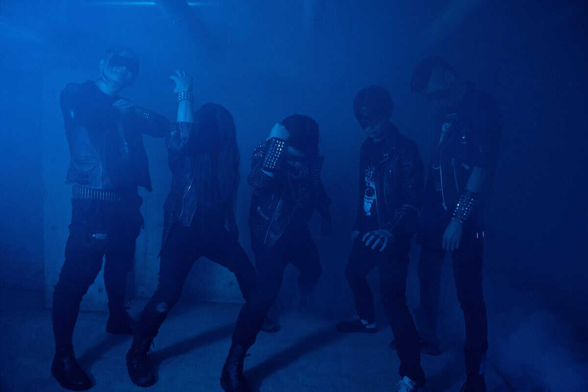 Read more about the article Οι VERDALACK υπογράφουν με την HELLS HEADBANGERS, αποκαλύπτουν το πρώτο κομμάτι από το ντεμπούτο άλμπουμ…