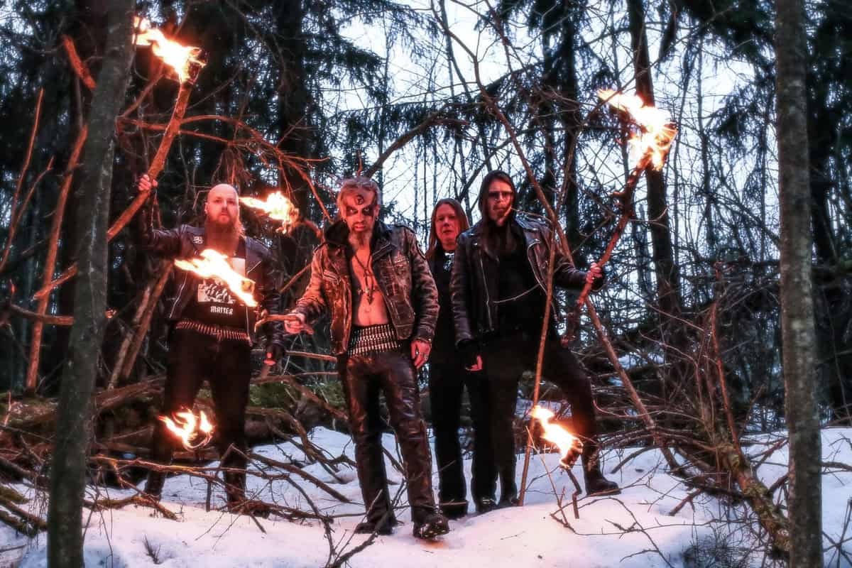 Read more about the article Οι BARATHRUM παρουσιάζουν το νέο άλμπουμ της HAMMER OF HATE πριν την κυκλοφορία του!