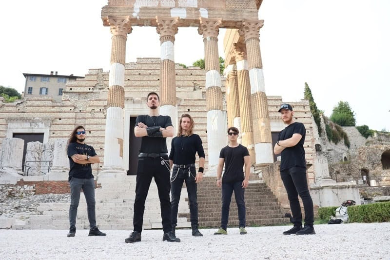 Read more about the article Οι Ιταλική black metallers Ārdeat υπογράφουν με την Wormholedeath