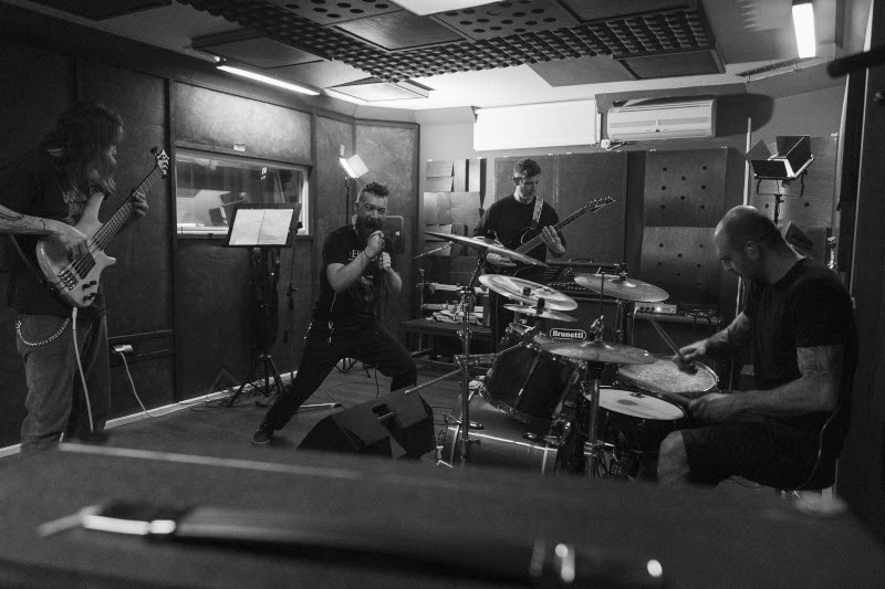 Read more about the article Οι KILLGRAVE κυκλοφορούν το ντεμπούτο album τους “RISE OF THE BLACK FANG”