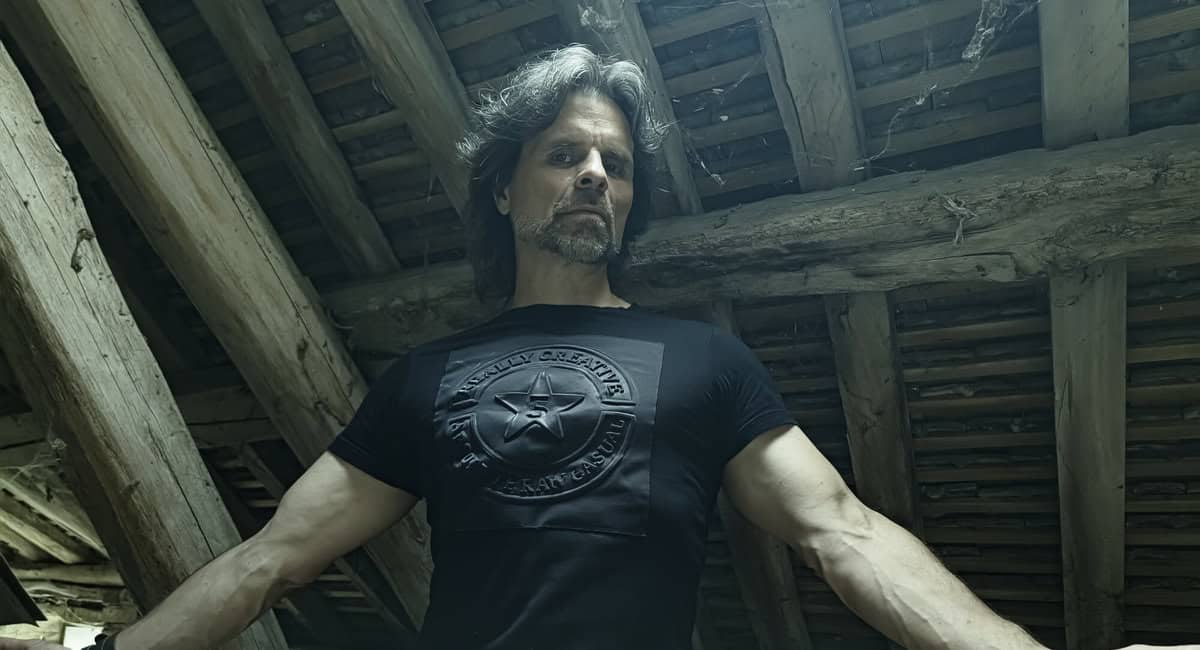 Read more about the article Οι Mystyc Blade κυκλοφορούν το επικό heavy metal single “Don’t Forget To Live”