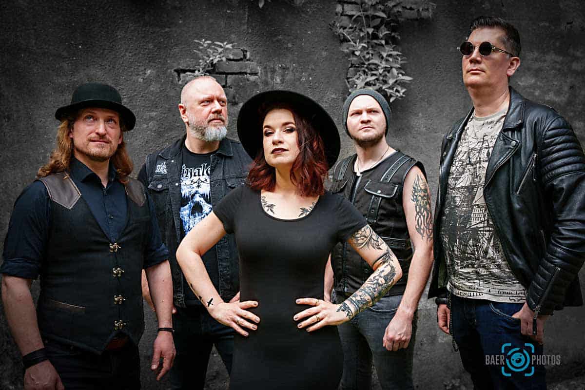 Read more about the article Οι Ember Sea αποκαλύπτουν το νέο single «Ahab»