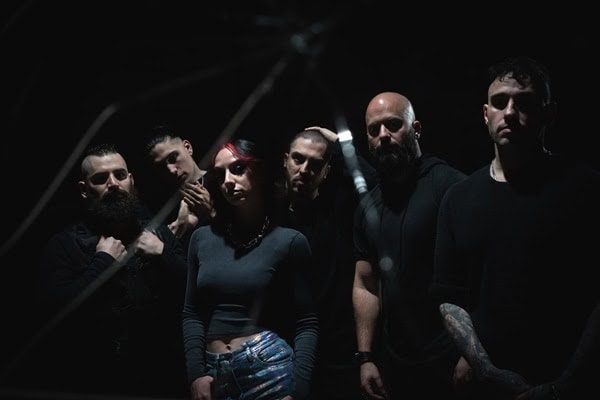 Read more about the article Οι FACE YOURSELF κυκλοφορούν το εκρηκτικό νέο single «Sideration» και ανακοινώνουν την υπογραφή τους στη…