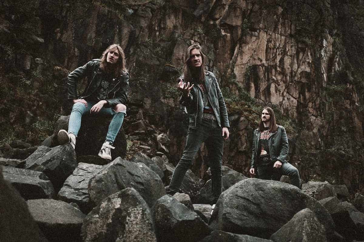 Read more about the article Το thrash metal τρίο WARFIELD κυκλοφορεί το δεύτερο single «Soul Conqueror» μαζί με επίσημο μουσικό…