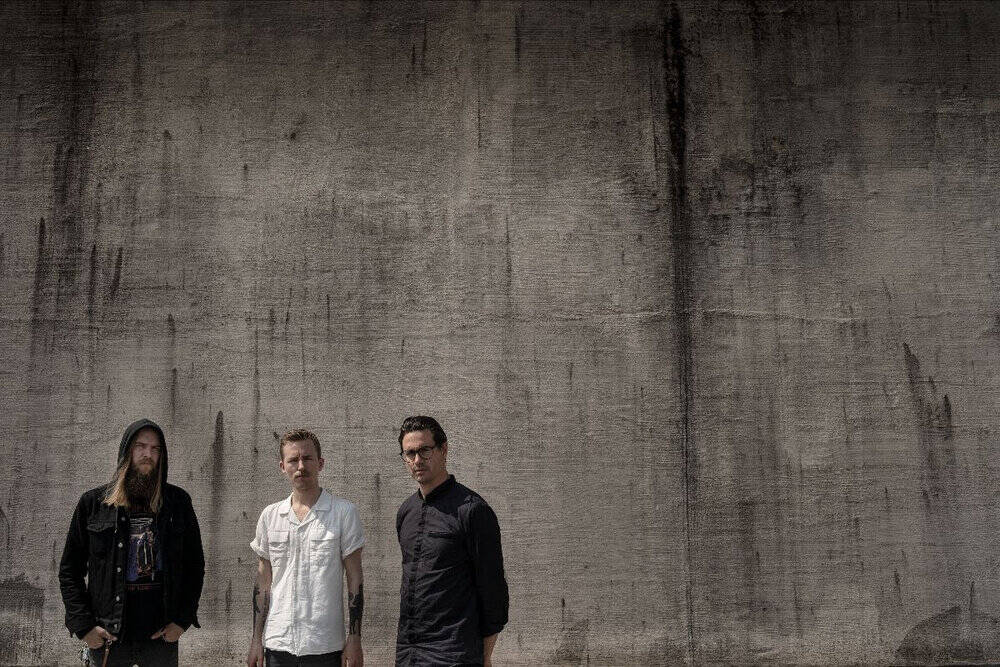 Read more about the article Το Post Rock τρίο BARRENS ανακοινώνει το νέο του άλμπουμ “Corpse Lights” και παρουσιάζει το…