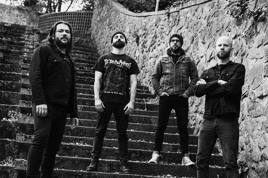 Read more about the article Οι DREADMASK δίνουν στη κυκλοφορία το νέο τους single/βίντεο “The Light”