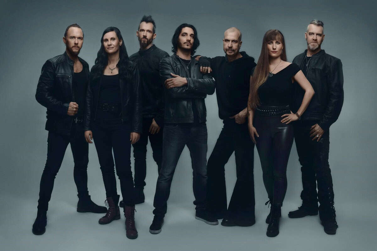 Read more about the article Οι SCHANDMAUL παρουσιάζουν το νέο τους single/βίντεο “In der Hand”