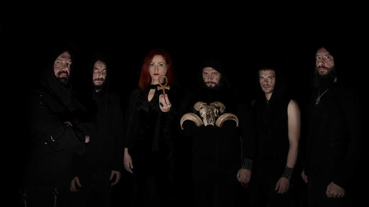 Read more about the article Οι SYNTELEIA ανακοινώνουν την επίσημη κυκλοφορία του νέου EP “SANDS OF MADNESS” – Διαθέσιμο στις 20 Μαΐου 2025