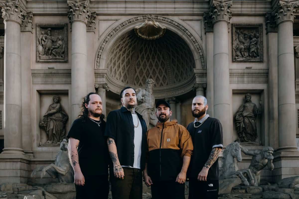 Read more about the article SIGNS OF THE SWARM share new single “Scars Upon Scars”