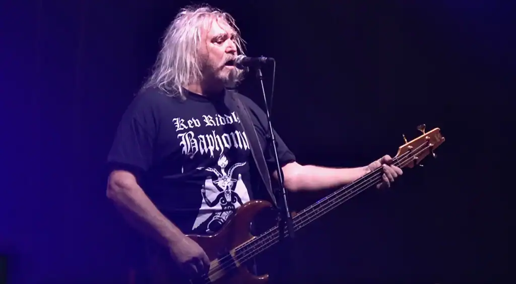 Read more about the article Original ANGEL WITCH bassist Kevin Riddles dead at 68