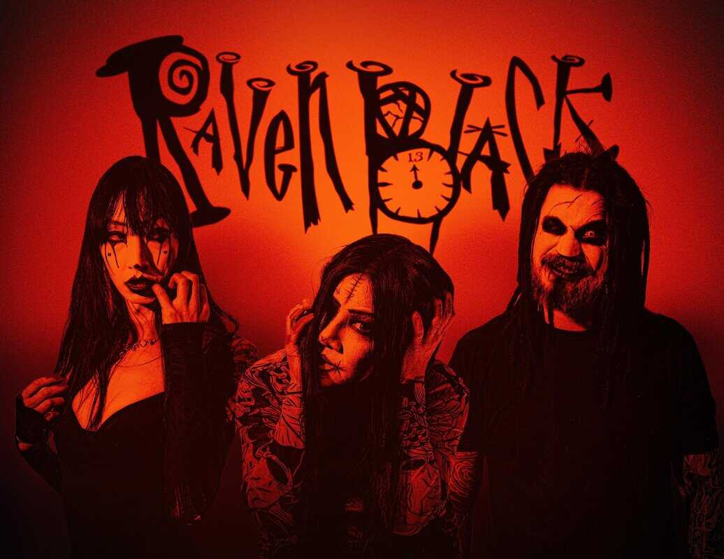 Read more about the article Οι μετρ του Theatrical Metal RAVEN BLACK μοιράζονται το νέο τους διεστραμμένο single/video “This Little Piggy”