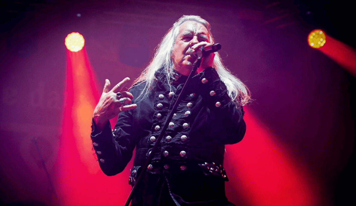 Read more about the article Οι SAXON ανακοινώνουν ακύρωση δέκα καλοκαιρινών εμφανίσεων και φεστιβάλ λόγω έκτακτης χειρουργικής επέμβασης του Biff…