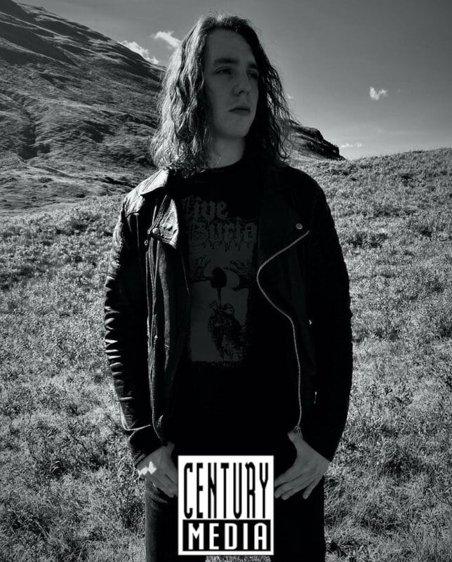 Read more about the article HELLRIPPER signs to Century Media Records & shares new music teaser