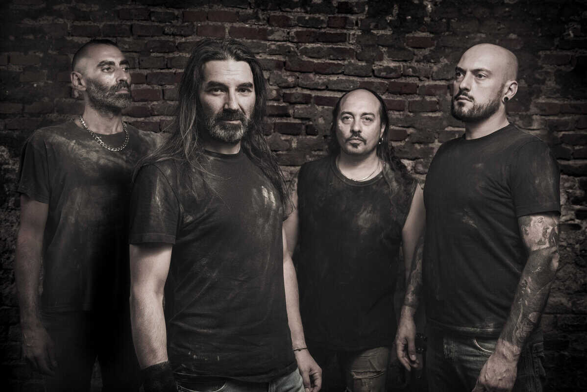 Read more about the article IRREVERENCE: Nέο single και lyric video “No-Frills”