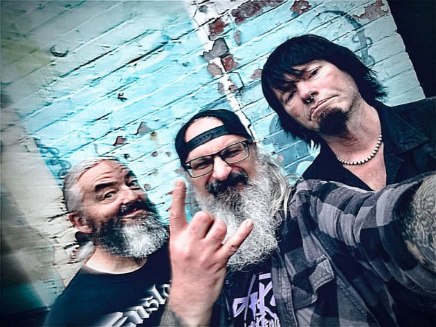 Read more about the article Οι ONSLAUGHT καλωσορίζουν ξανά τον τραγουδιστή Sy Keeler – Ανακοινώθηκε η ευρωπαϊκή περιοδεία “The Force From Hell” για το 2026