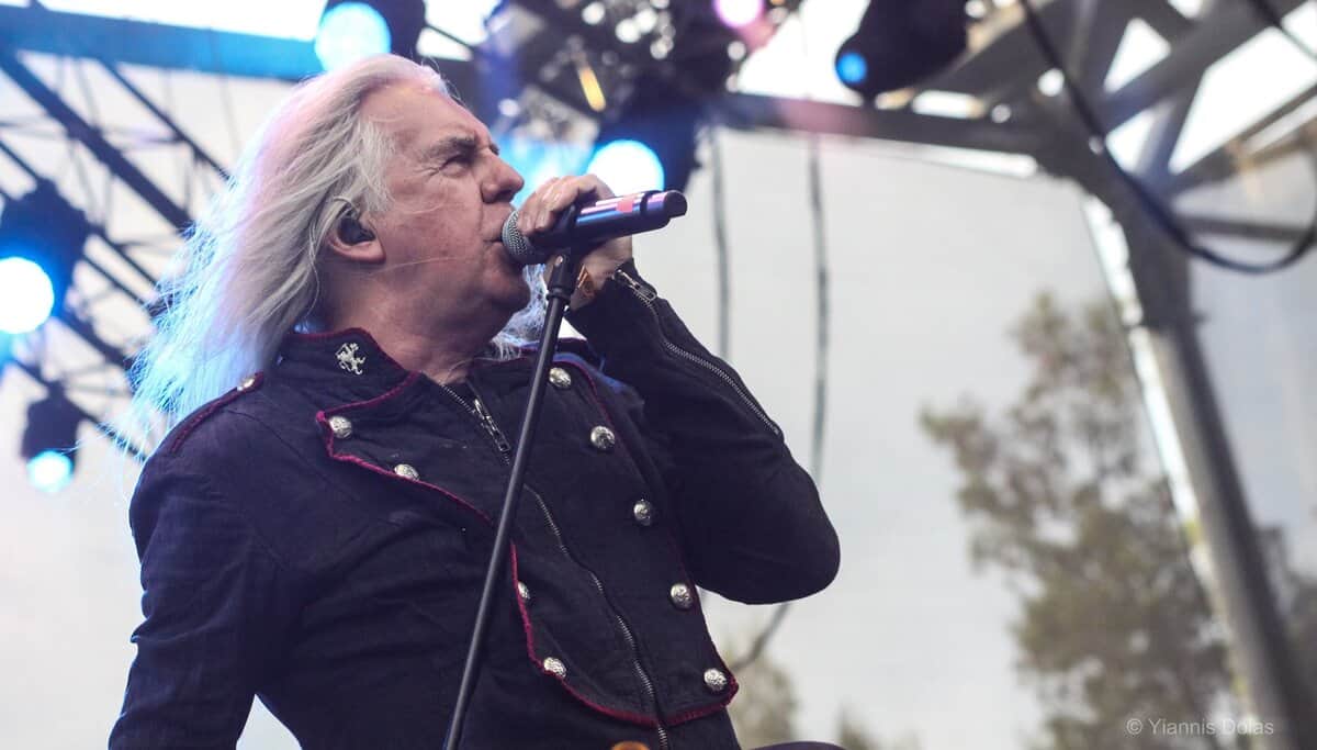 Read more about the article SAXON frontman Biff Byford talks about his battle with cancer and upcoming treatment in a…