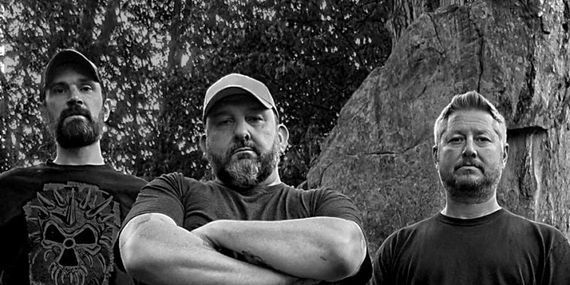 Read more about the article THE CROOKED SKULLS drop new single “Iron Smile” featuring Bob Balch of FU MANCHU