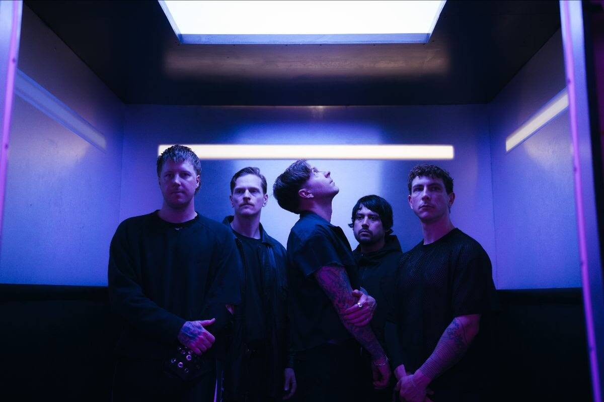 Read more about the article KINGDOM OF GIANTS release “Burning Chrome” EP & shares visualizer for “Cold Burn”