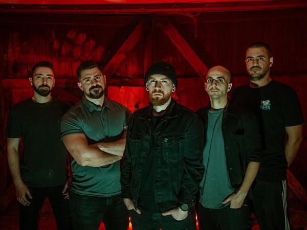 Read more about the article Οι Έλληνες Metalcore ABOVE US THE WAVES κυκλοφόρησαν το νέο τους EP, “Counting Season”