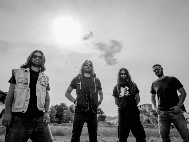 Read more about the article Οι VILLAGERS OF IOANNINA CITY ανακοίνωσαν το νέο τους άλμπουμ “Venceremos” και μεγάλη Ευρωπαϊκή περιοδεία για την άνοιξη του 2026