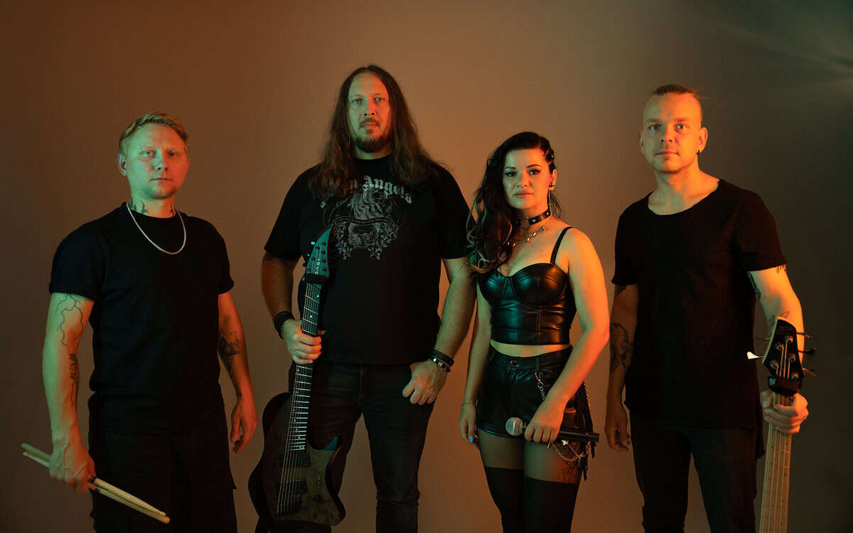 Read more about the article GUILTERA: an interview for Metalwar