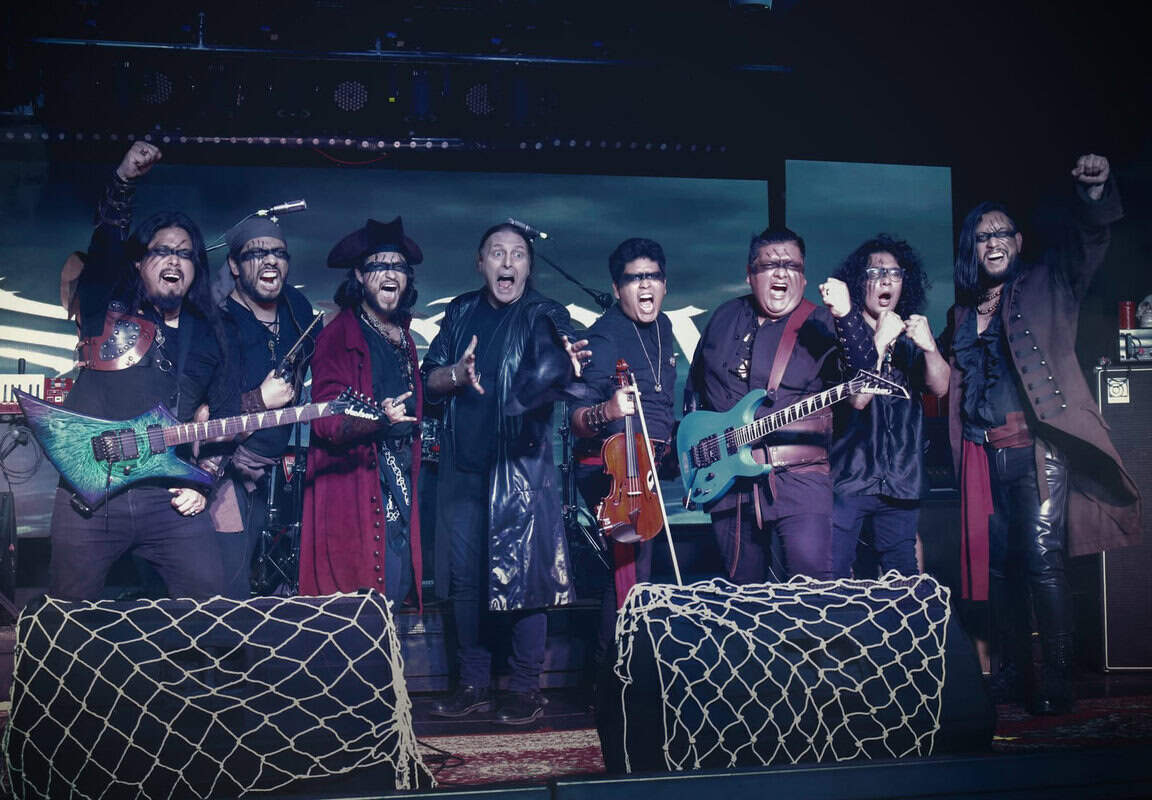 Read more about the article Fabio Lione turns pirate and sings in spanish for the 1st time alongside Peruvian act SALOMA in “Ángel de Acero”