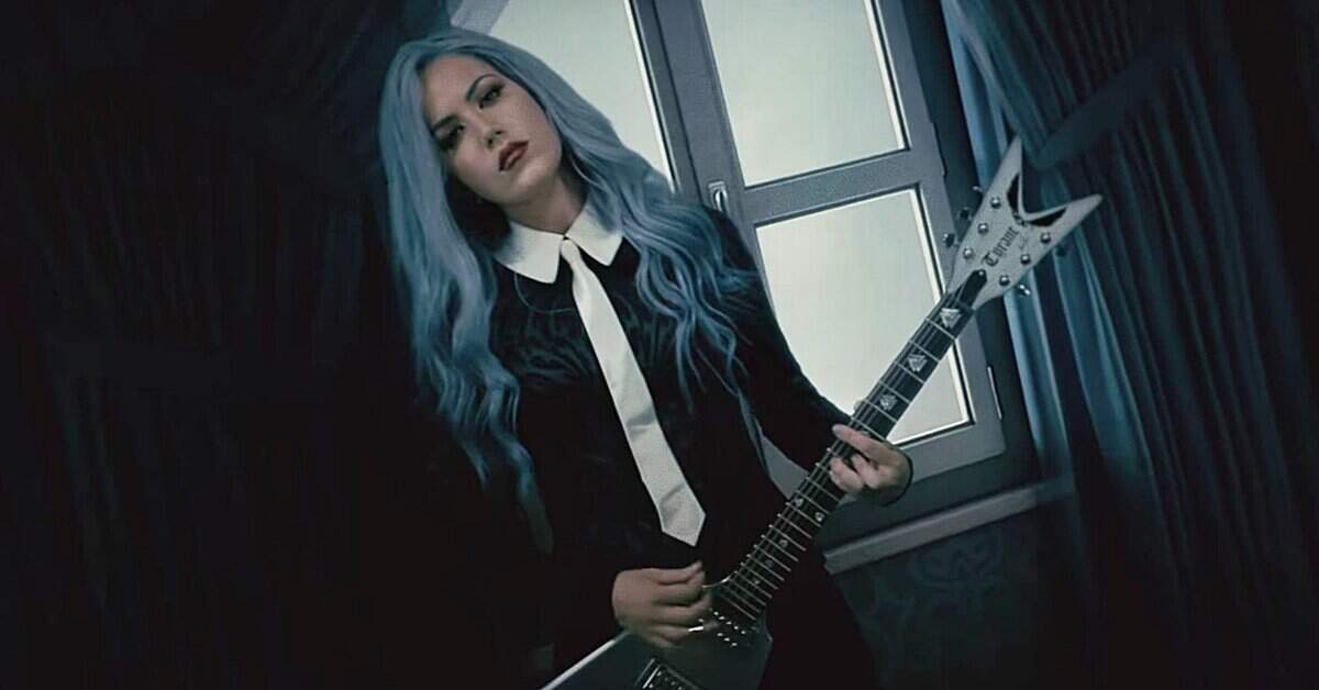 Alissa White-Gluz launches new band called BLUE MEDUSA