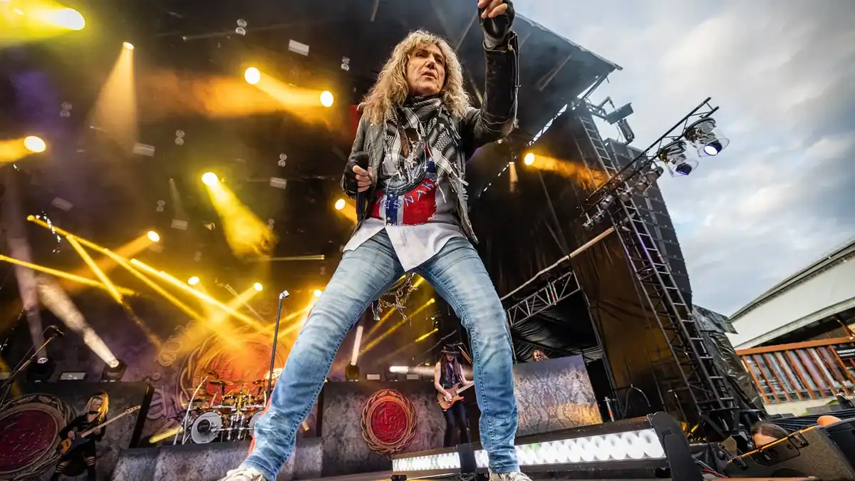 Read more about the article WHITESNAKE’s David Coverdale announces retirement