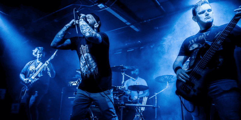 Read more about the article Οι STARVED OF LIGHT κυκλοφόρησαν το νέο τους single, “We All Must Go”