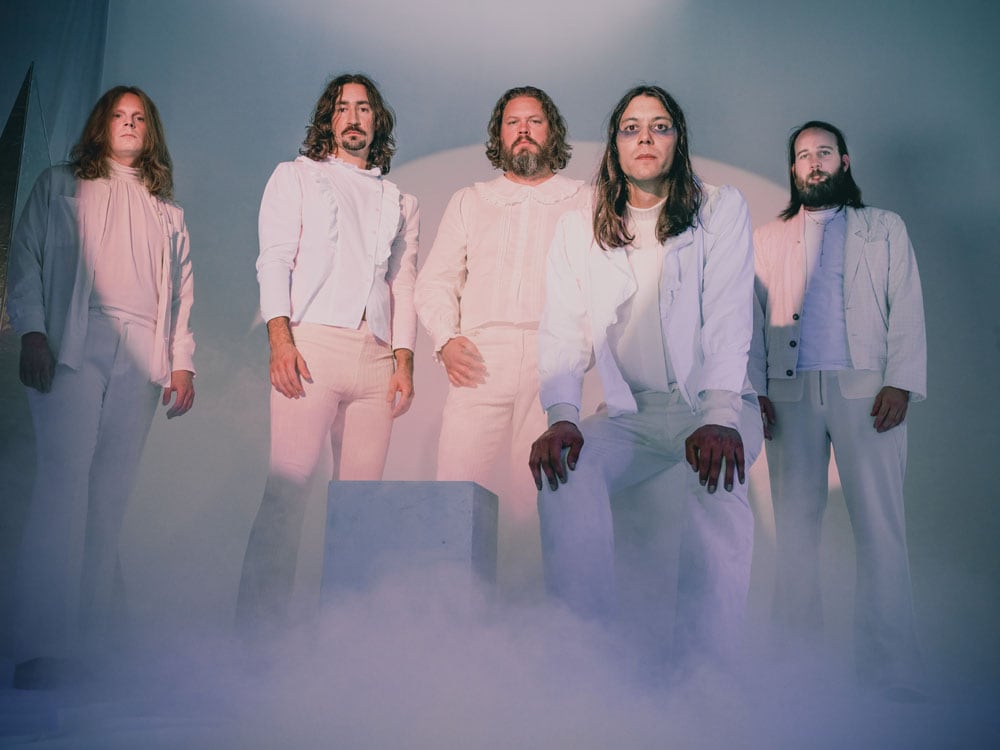 Read more about the article Και οι Hällas στο Βόλο και στο Golden R. Festival το καλοκαίρι του 2026