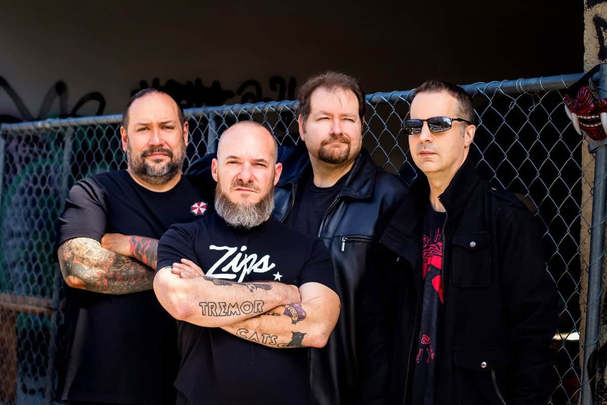 Read more about the article Οι Hard Rockers FIFTEEN STITCHES κυκλοφόρησαν το νέο τους βίντεο για το “Liber Music”