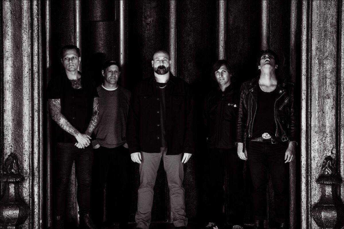 Read more about the article POISON THE WELL share a new single and video for “Thoroughbreds”