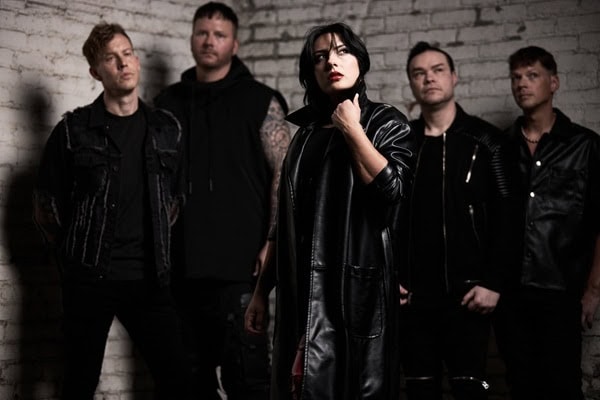 Read more about the article EVA UNDER FIRE Drops “Murder Scene”