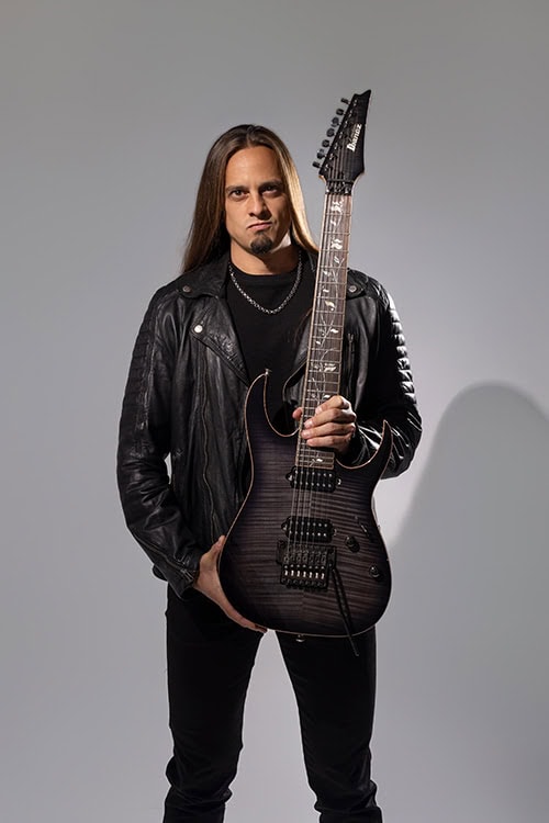Read more about the article GUS DRAX UNLEASHES NEW VIDEO & SINGLE “SOMBRERO ATTACK”