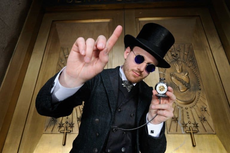 Read more about the article Christopher Johnsson – Therion interview on Metalwar