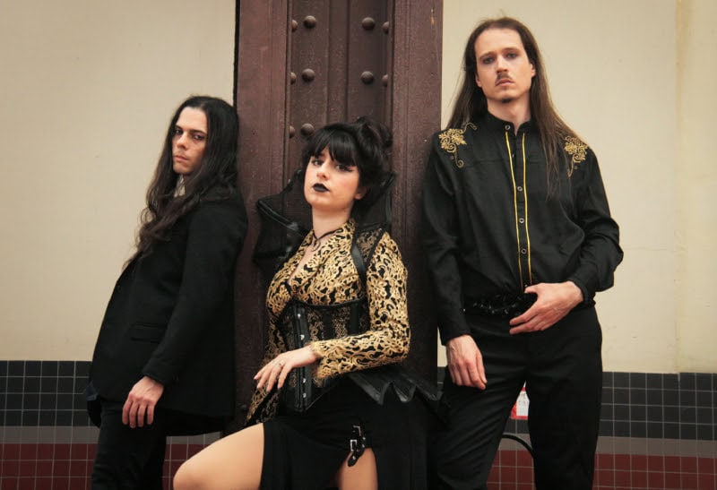 Read more about the article French Progressive Orchestral Metallers OÏKOUMEN release new single “Reign Of Idiocy”