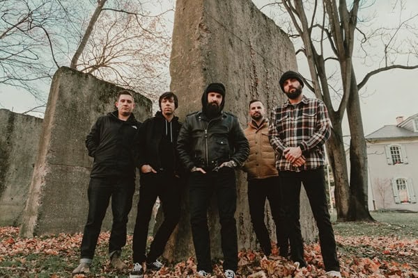 Read more about the article Οι AUGUST BURNS RED ανακοίνωσαν την κυκλοφορία του νέο τους άλμπουμ “Season Of Surrender” στις…
