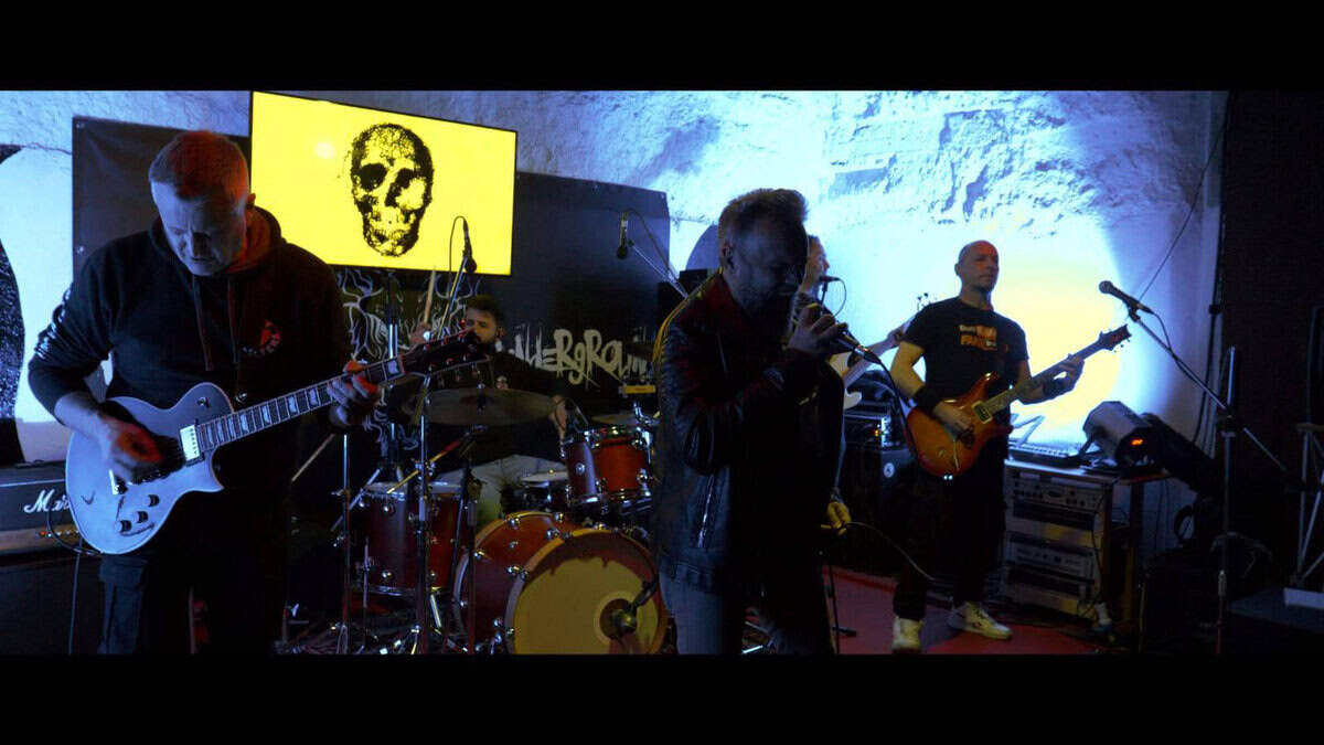 You are currently viewing Οι Butt Splitters Κυκλοφόρησαν Το Νέο Live Video Για Το “Homeland”!