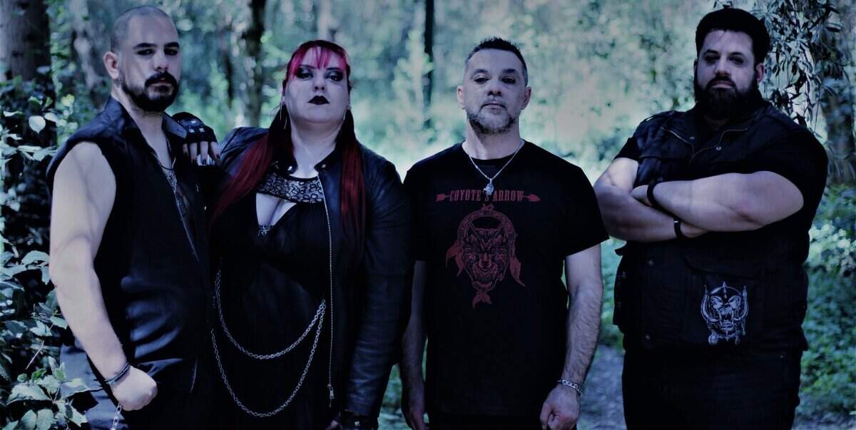 Read more about the article ILLUSIVE MIRRORS: Συνέντευξη στο METALWAR
